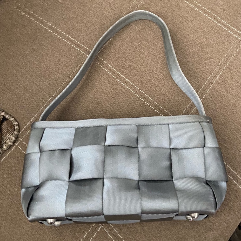 Harvey’s Silver Baguette Style Bag